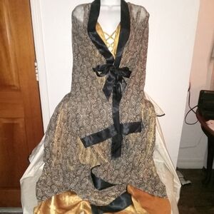 Elegant Black and Gold Paisley Robe And Gown Plus Size 3XL